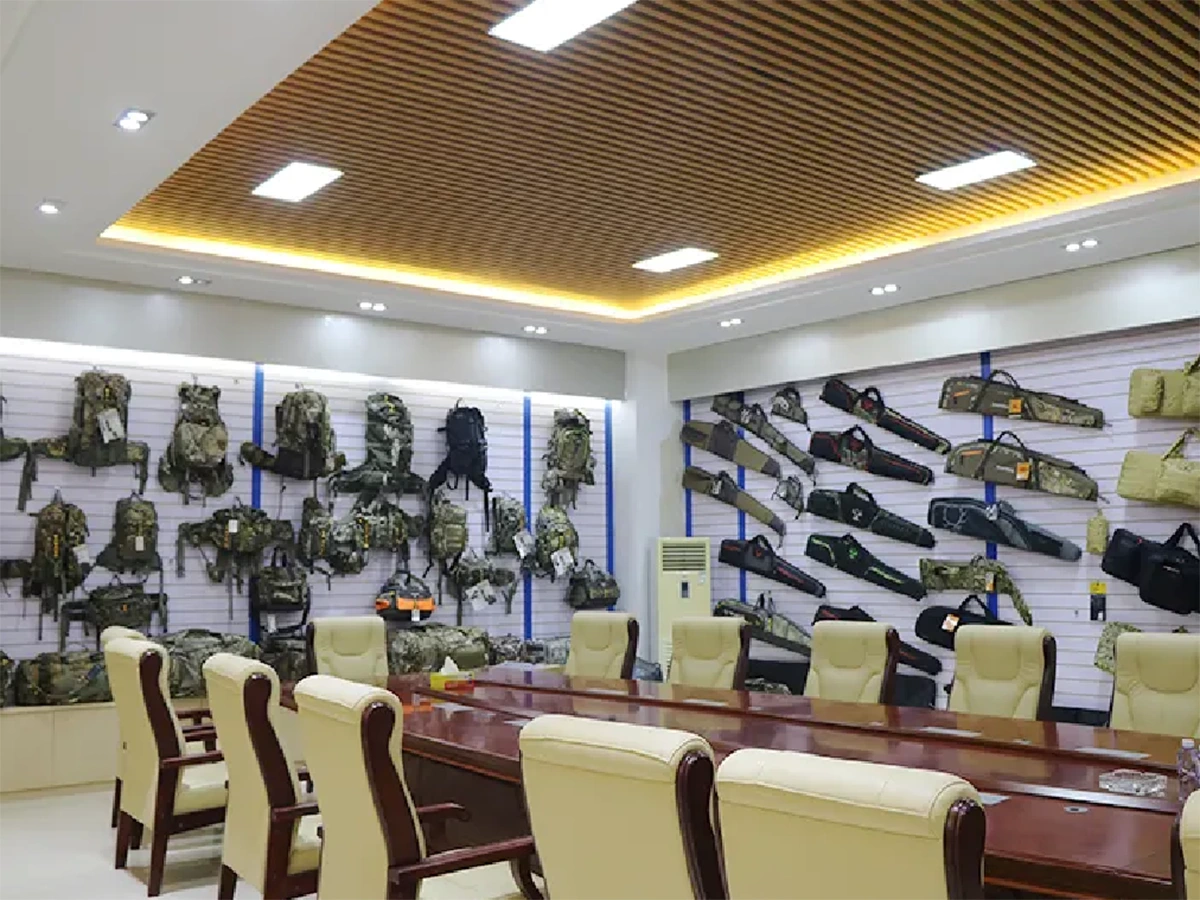 Tianrui Trolley Bag Factory Production Line